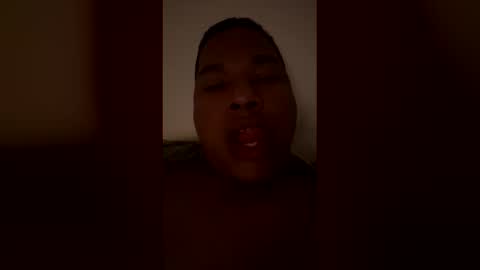 Snapshot of salomoon23 chatting on June 4, 3:01 am INSTAGRAM luis1pedraza online show from June 4, 3:01 am