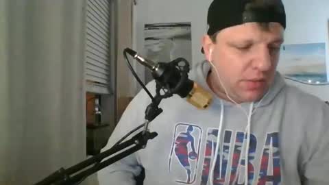 Snapshot of salsbud2022 chatting on January 2, 8:39 am salsbud2022 online show from January 2, 8:39 am