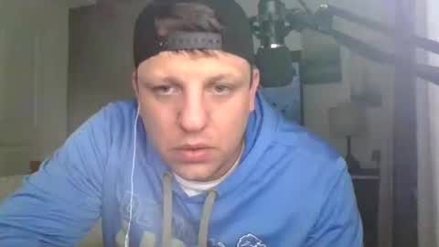 Snapshot of salsbud2022 chatting on February 20, 4:50 am salsbud2022 online show from February 20, 4:50 am