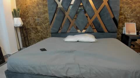 SALVATORE online show from January 7, 11:16 am