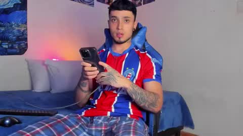 Snapshot of salvatore_dereck chatting on January 10, 1:07 am online show from January 10, 1:07 am