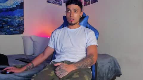 Snapshot of salvatore_dereck chatting on March 9, 1:20 am online show from March 9, 1:20 am