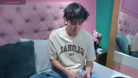 Snapshot of salvatore_monterey chatting on December 11, 9:23 pm salvatore online show from December 11, 9:23 pm