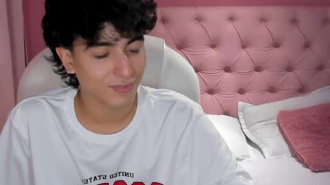 Snapshot of salvatore_monterey chatting on January 26, 11:29 pm salvatore online show from January 26, 11:29 pm