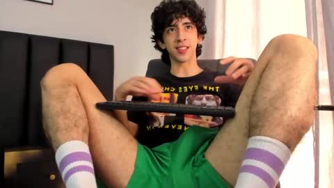 Snapshot of salvatore_monterey chatting on February 27, 2:43 pm salvatore online show from February 27, 2:43 pm