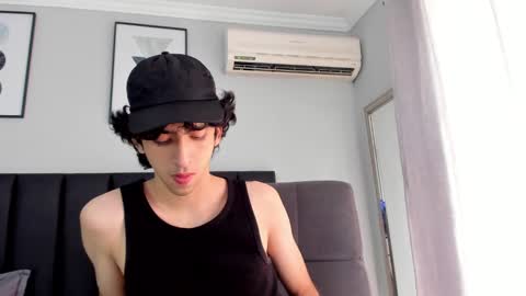 Snapshot of salvatore_monterey chatting on March 3, 2:48 pm salvatore online show from March 3, 2:48 pm