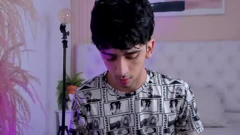 Snapshot of salvatore_monterey chatting on October 6, 9:01 pm salvatore online show from October 6, 9:01 pm