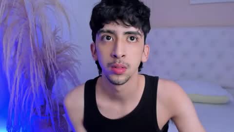 Snapshot of salvatore_monterey chatting on October 12, 8:41 pm salvatore online show from October 12, 8:41 pm