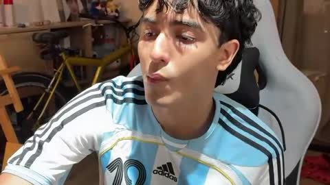 salvatore_montt online show from June 16, 4:15 am
