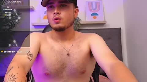 Snapshot of salvatore_muller chatting on October 8, 12:52 am Salvatore online show from October 8, 12:52 am