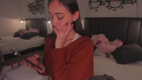 Stefana    or    Samchispas online show from December 5, 11:51 pm