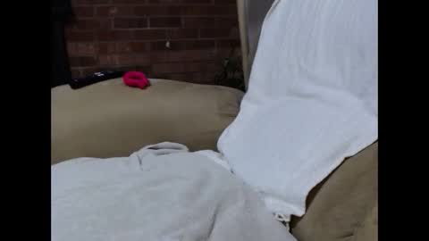 sam1tk2 online show from April 18, 3:49 pm