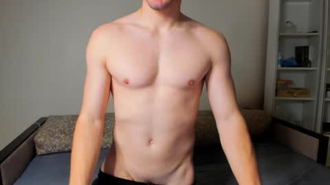 Snapshot of sam_huston18 chatting on November 29, 9:29 pm BACK IN 2 WEEKS online show from November 29, 9:29 pm