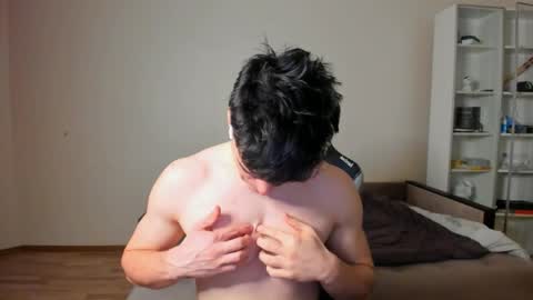 BACK IN 2 WEEKS online show from April 6, 11:16 pm