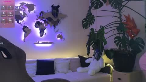 sam_klaus online show from April 12, 2:11 pm