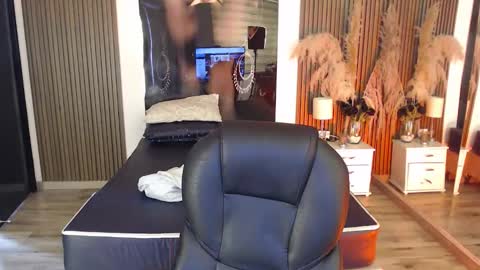 SAM MANSON online show from March 19, 12:20 pm