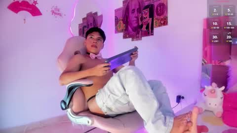 sam online show from November 14, 2:38 pm