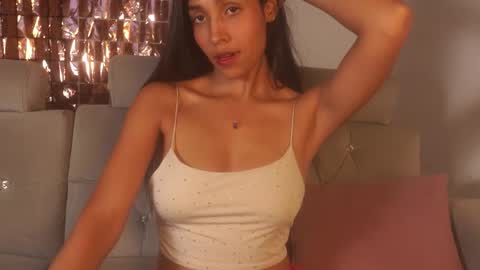 Snapshot of sam_robert17 chatting on November 10, 8:08 pm Samantha Roberts online show from November 10, 8:08 pm