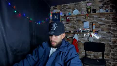 Snapshot of sam_stiglitz chatting on December 4, 6:12 am Sam online show from December 4, 6:12 am