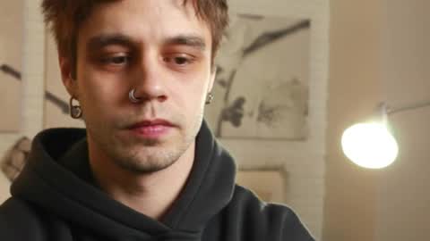 Snapshot of sam_w__ chatting on February 21, 12:28 pm Sam online show from February 21, 12:28 pm