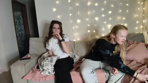 samandlogan8 online show from January 17, 2:16 am