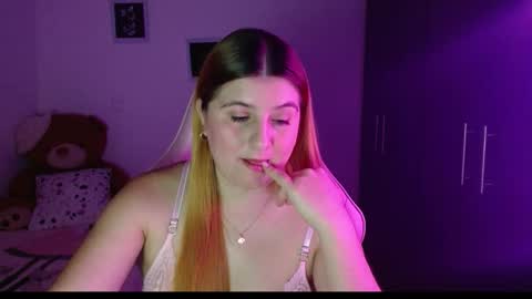 samanta_0277 online show from March 12, 4:51 am