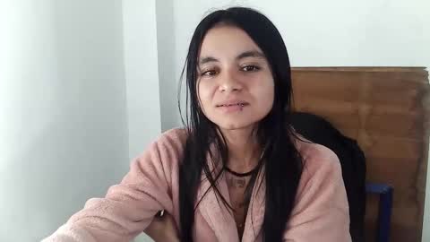 Snapshot of samanta_06_ chatting on November 11, 4:12 am Samanta online show from November 11, 4:12 am