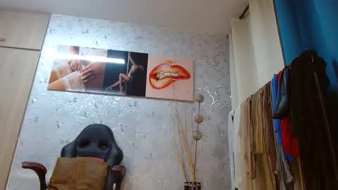 samanta online show from February 4, 11:16 am