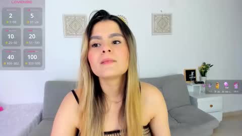 Snapshot of samanta_monroe4 chatting on October 4, 6:17 pm samanta online show from October 4, 6:17 pm