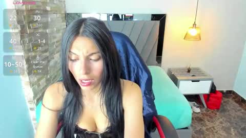 Snapshot of samantaconnor chatting on March 3, 12:22 pm online show from March 3, 12:22 pm