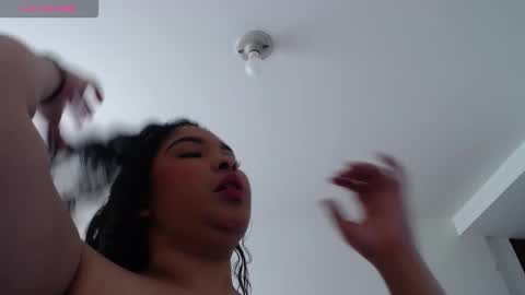 Snapshot of samantarosee chatting on October 27, 4:00 pm samantarosee online show from October 27, 4:00 pm