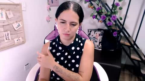Snapshot of samantha2girl chatting on June 2, 2:57 am samantha online show from June 2, 2:57 am