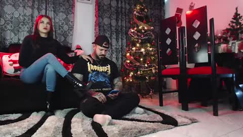 Snapshot of samantha_abrill chatting on December 4, 11:57 pm Samantha and Victor online show from December 4, 11:57 pm