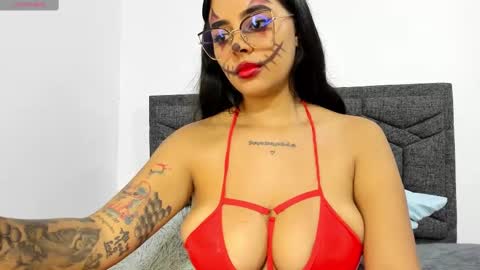 Snapshot of samantha_cherry__ chatting on October 18, 1:08 am samantha cherry online show from October 18, 1:08 am