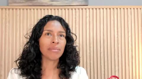 Snapshot of samantha_duart3 chatting on May 7, 11:37 am samantha_duart3 online show from May 7, 11:37 am
