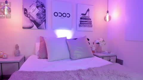 Snapshot of samantha_hotly chatting on October 18, 6:30 pm Samantha online show from October 18, 6:30 pm