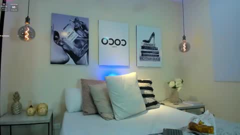 Snapshot of samantha_hotly chatting on November 1, 11:23 am Samantha online show from November 1, 11:23 am