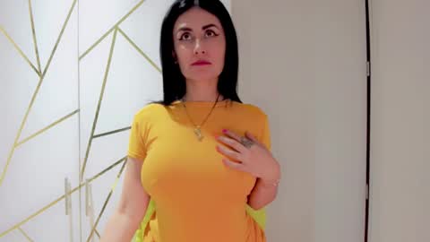 Snapshot of samantha_larusso_ chatting on November 3, 3:52 am Andy online show from November 3, 3:52 am