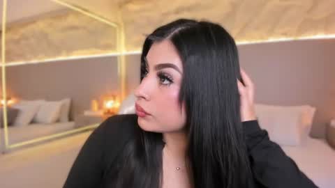 Snapshot of samanthaa_22_ chatting on July 2, 11:38 am Samanthaa online show from July 2, 11:38 am