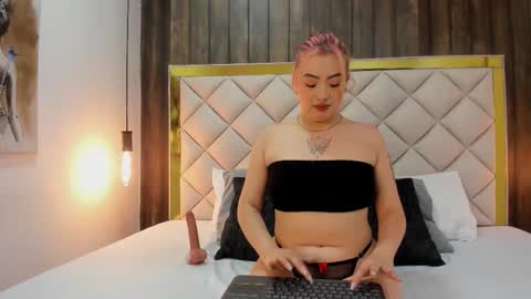 Snapshot of samanthaa_rosee_ chatting on February 8, 3:43 am samanthaa_rosee_ online show from February 8, 3:43 am