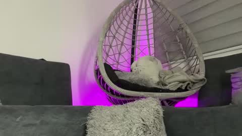 Samantha Bernardo online show from May 31, 4:20 am