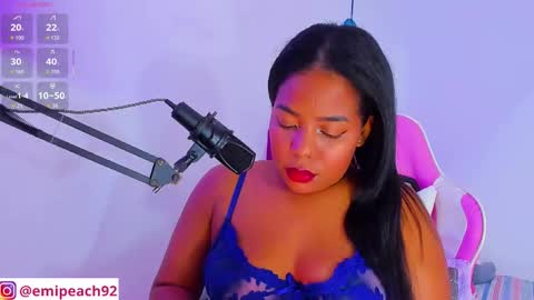 Snapshot of samanthabloom570089 chatting on November 5, 1:38 am Samantha Bloom online show from November 5, 1:38 am