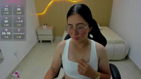 Snapshot of samanthafiore1 chatting on February 28, 12:17 pm online show from February 28, 12:17 pm