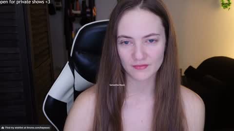 The Real Samantha Hayes haha  online show from March 7, 4:24 am