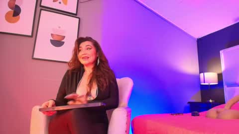 Samanta online show from September 25, 8:01 pm