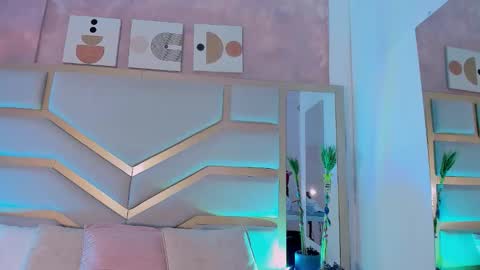  SAMANTHA online show from March 6, 3:41 pm