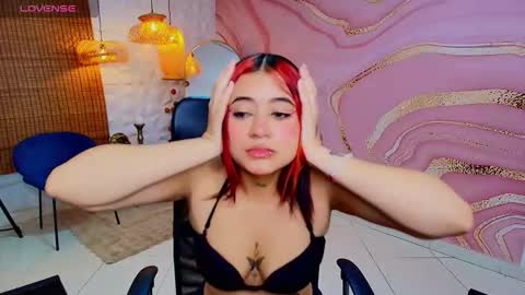 Snapshot of samantharoseee_ chatting on November 2, 11:56 am Samantharoseee online show from November 2, 11:56 am