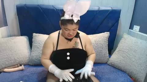 samanthasyedx online show from April 15, 4:08 am