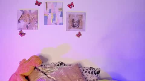 Snapshot of samara_jonnes_ chatting on January 31, 1:33 am Samara is my name a pleasure delighted that you are here leave your thumb up it is important to me online show from January 31, 1:33 am