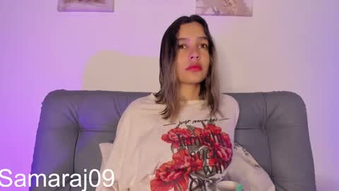 Snapshot of samara_jonnes_ chatting on February 27, 11:37 pm Samara is my name a pleasure delighted that you are here leave your thumb up it is important to me online show from February 27, 11:37 pm